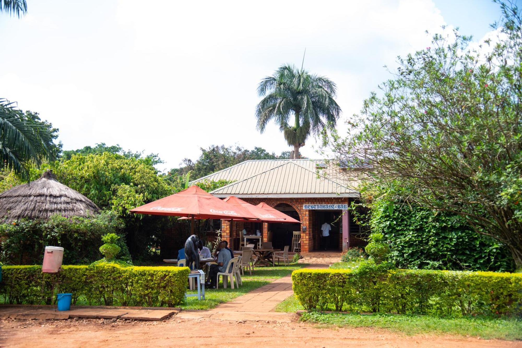 New Court View Hotel Masindi Exterior foto