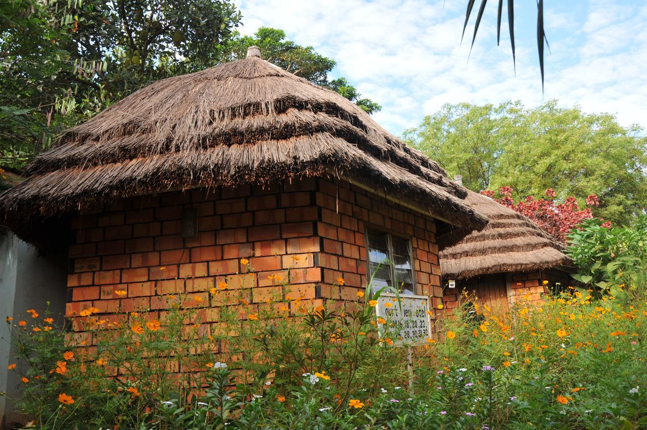 New Court View Hotel Masindi Exterior foto